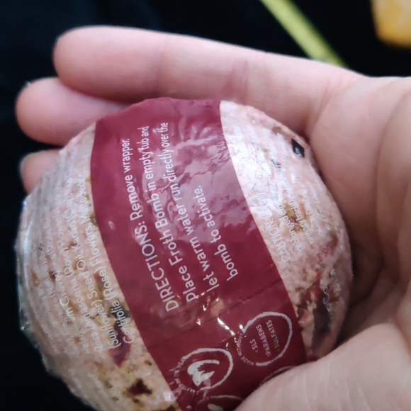 Froth bombs by PACHA soap co. Set of three, new in wrap! - Picture 7 of 10